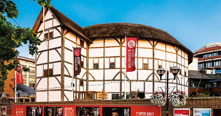 El teatro famoso del globo de Shakespeare consigue una toma moderna con los contenedores